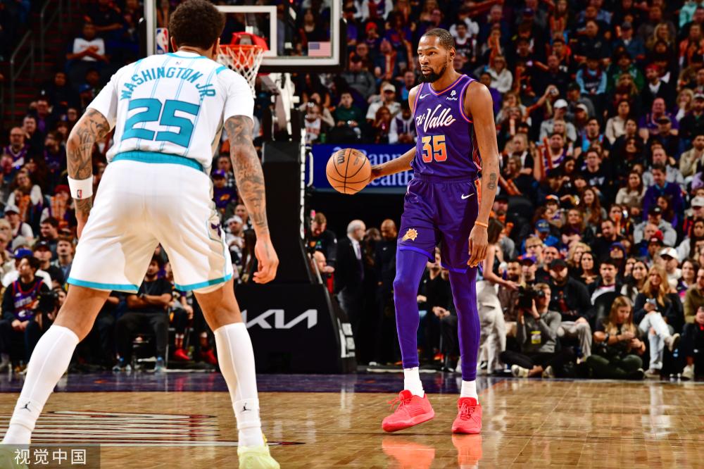 而且年轻意 而且年轻意