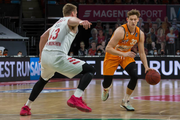 的队友时 的队友时