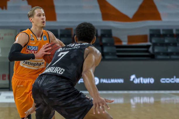 不甘示弱 不甘示弱